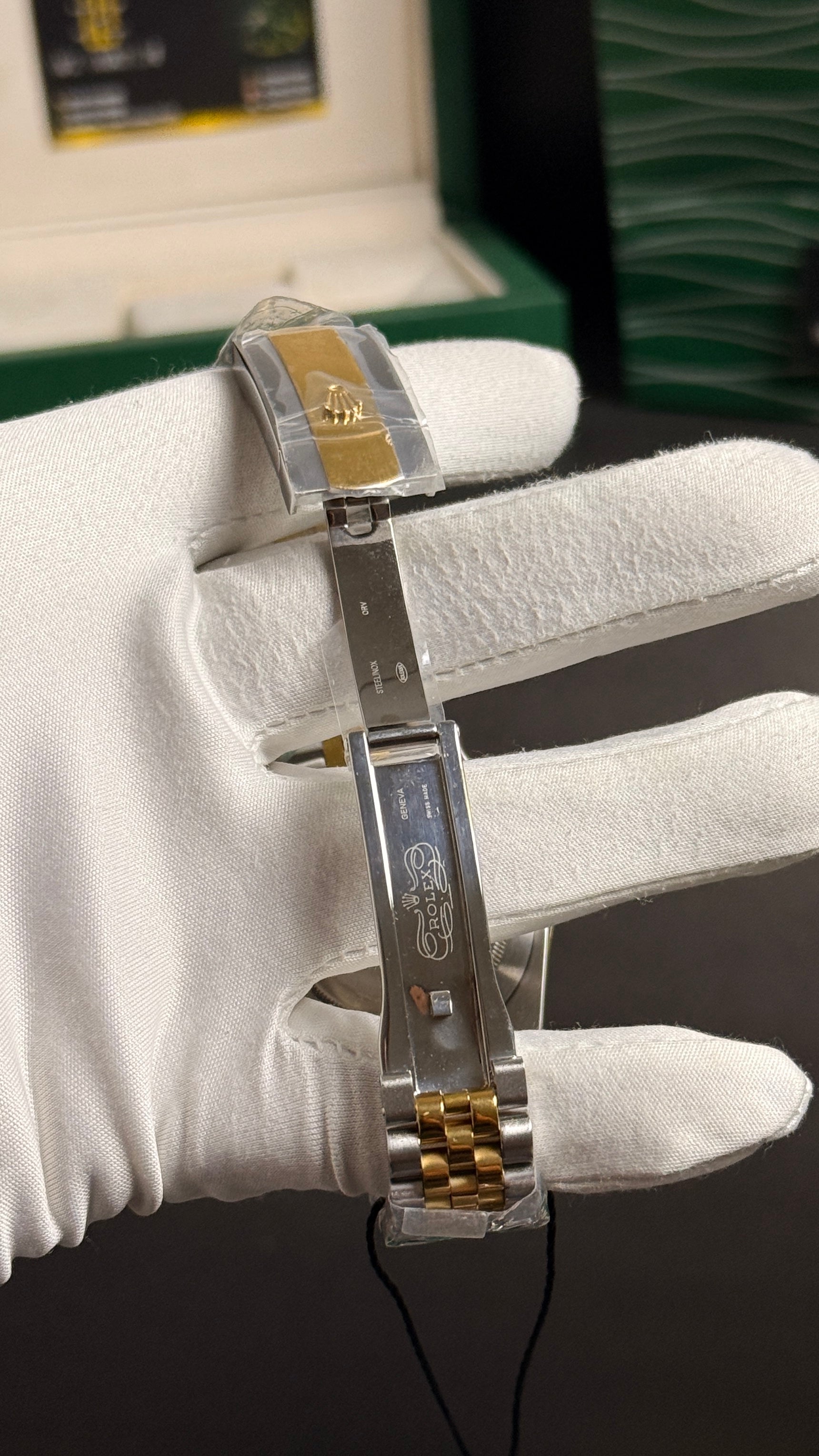 Yellow gold two tone grey Dial.