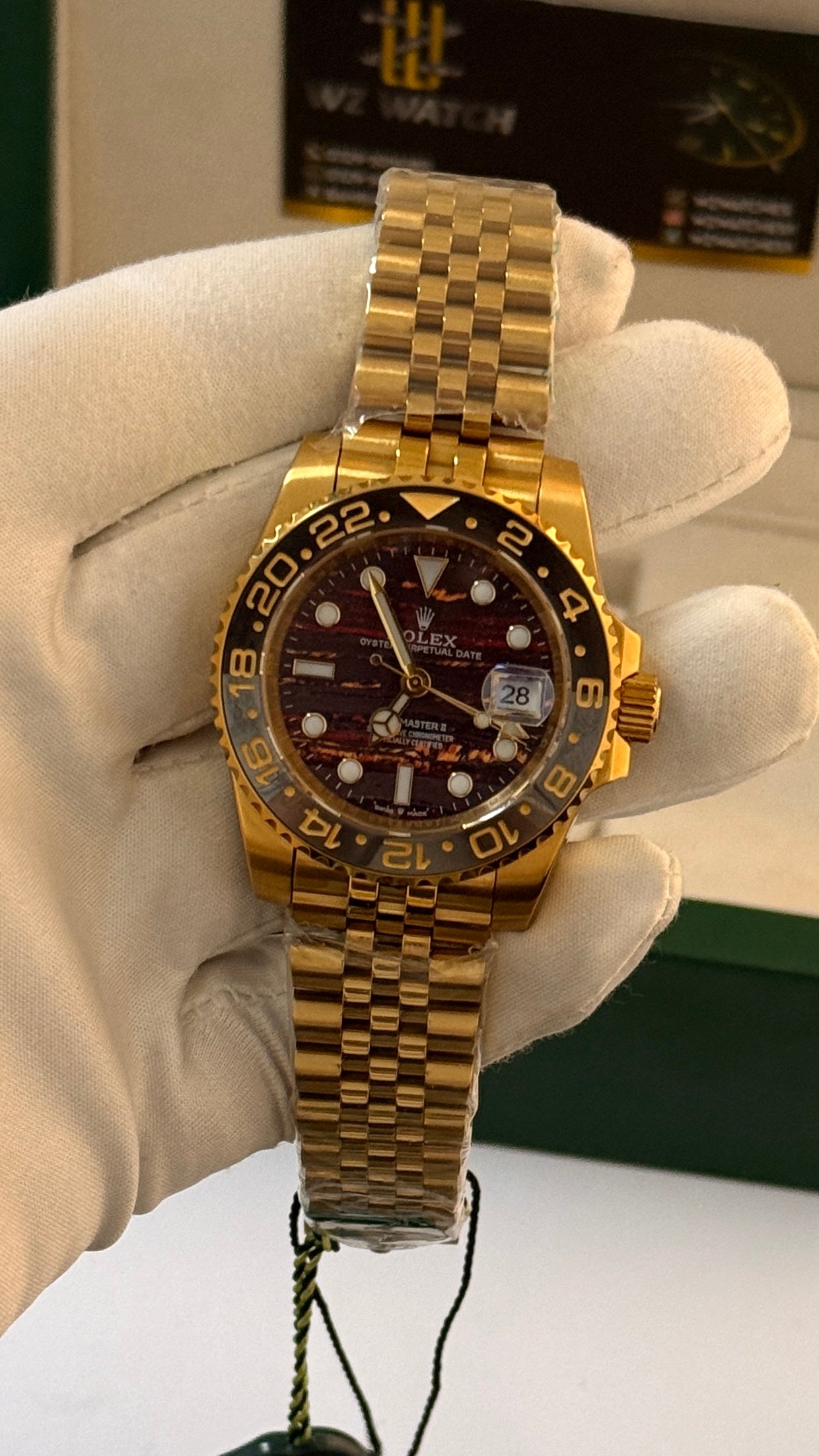 Yellow gold with marble Dial.