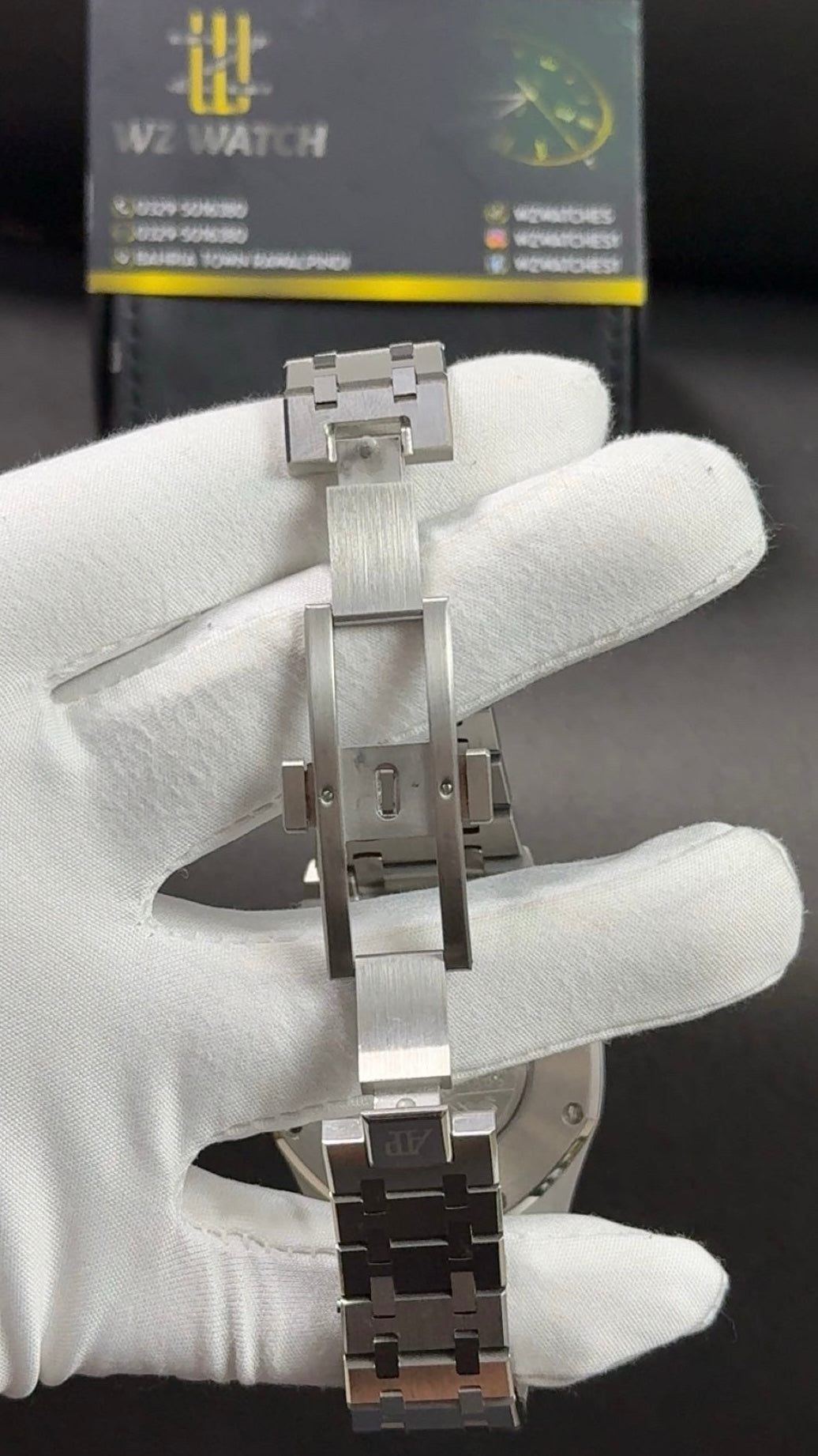 Silver with Tiffany blue dial