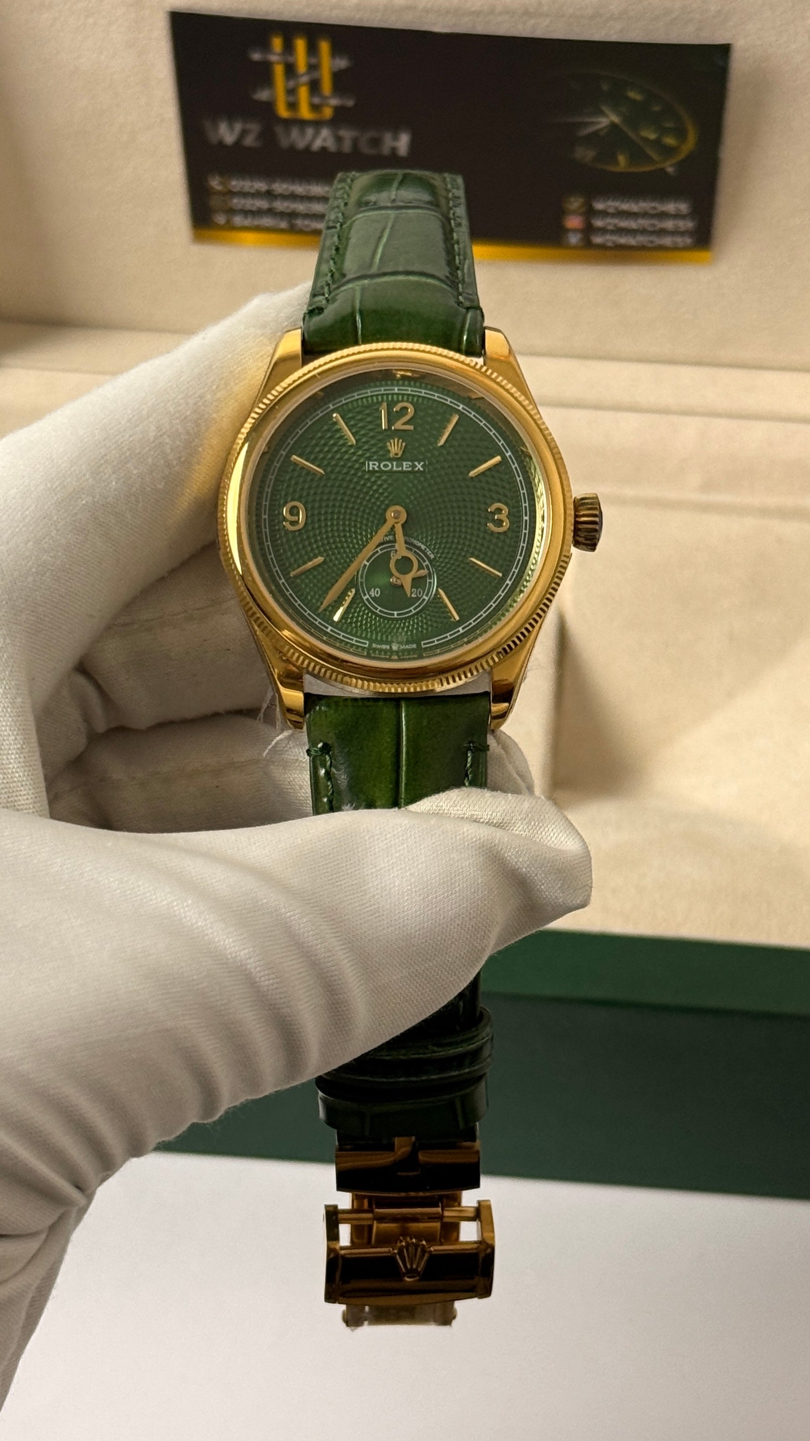 Yellow gold with green Dial