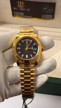 Yellow Gold with black Dial.🖤